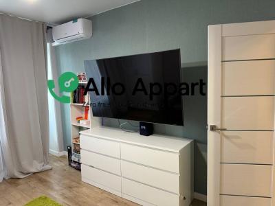photo For rent Apartment LYON-6EME-ARRONDISSEMENT 69