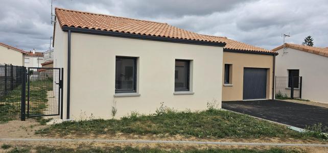 photo For sale Prestigious house CHEMILLE 49
