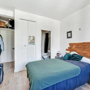 photo For rent Apartment PARIS-18EME-ARRONDISSEMENT 75