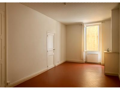 Vente Appartement 3 pièces SAINT-MAXIMIN-LA-SAINTE-BAUME 83470
