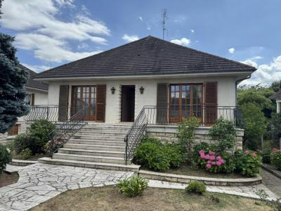 Vente Maison 5 pièces SAINT-AMAND-MONTROND 18200