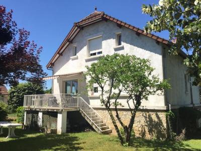Vente Maison 8 pièces SAINT-AMAND-MONTROND 18200