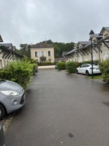 photo For rent Apartment CHANTILLY 60