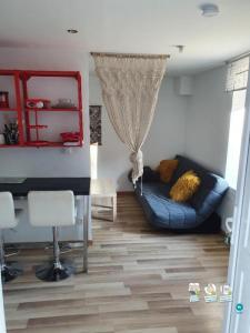 photo For rent Apartment AUDINCOURT 25