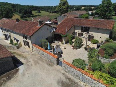 Vente Maison 8 pices NANTEUIL-EN-VALLEE 16700