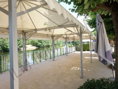 photo For sale Commerce AUXERRE 89