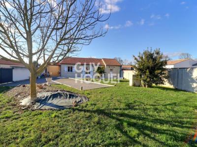 For sale House SURGERES 