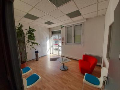 Location Bureau AVRILLE 49240