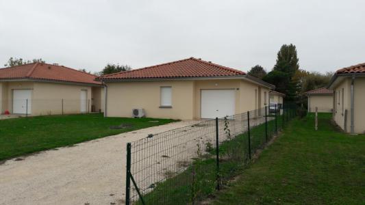 photo For rent House SAINT-JEAN-SUR-REYSSOUZE 01