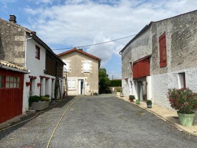 Vente Maison 6 pices PRAHECQ 79230