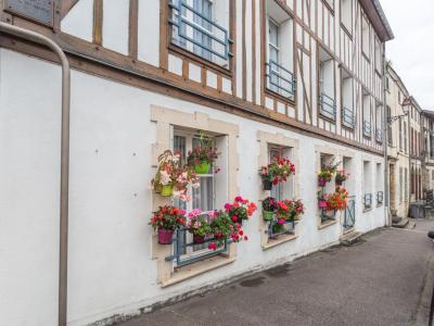Location Appartement WASSY  52