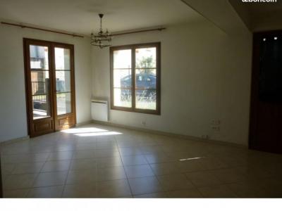 For rent Apartment GOUVIEUX 