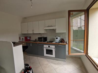 For rent Apartment GOUVIEUX 