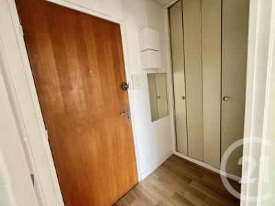 For rent Apartment LIMOGES 