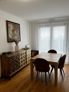 For sale Apartment MONTREUIL MTRO ROBESPIERRE 93