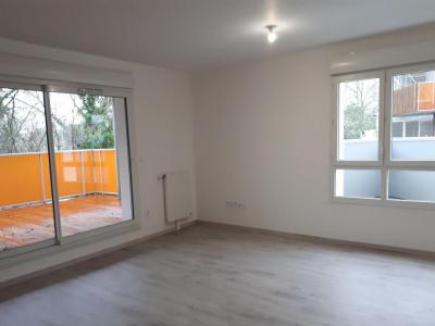 Location Appartement REZE  44
