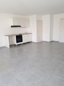 Location Appartement CRAPONNE  69