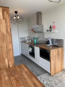 photo For rent Apartment BRON 69