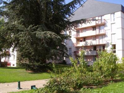 photo For rent Apartment SAINT-AMAND-MONTROND 18