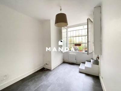 photo For sale Apartment PARIS-18EME-ARRONDISSEMENT 75