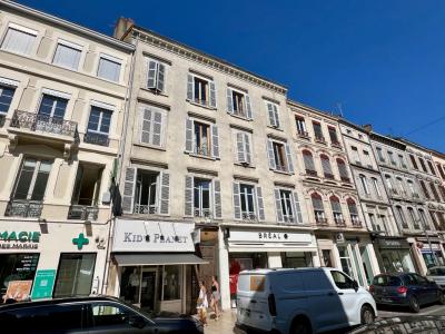 Vente Appartement 7 pièces VILLEFRANCHE-SUR-SAONE 69400