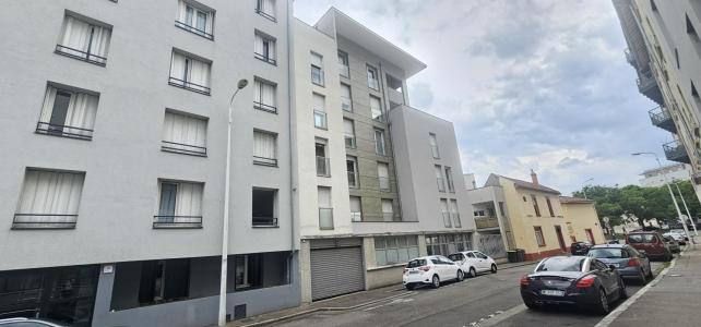 For sale Apartment LYON-7EME-ARRONDISSEMENT 