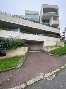 photo For rent Parking SAINT-CLOUD 92