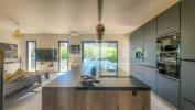 House UZES 