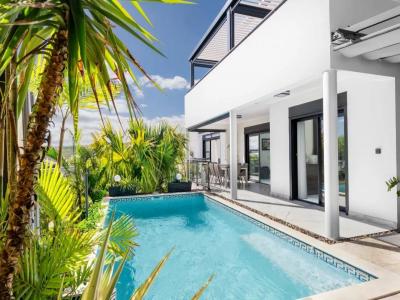 photo For sale House SAINT-GILLES-LES-BAINS 974