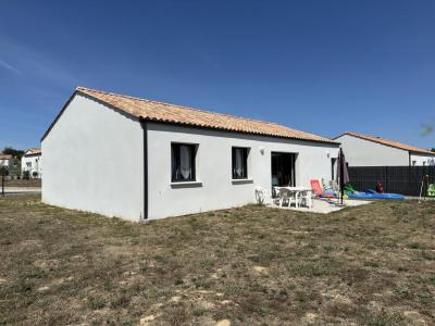 Vente Maison 4 pices AVRILLE 85440