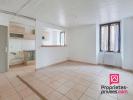 For rent Apartment Tourves  83170 44 m2 2 rooms