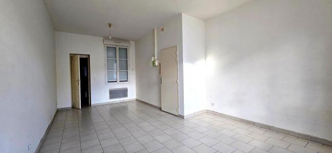 Location Appartement SOISSONS  02
