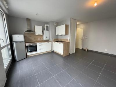 Location Appartement CLERMONT-FERRAND  63