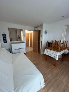 photo For rent Apartment CHATEAU-D'OLONNE 85