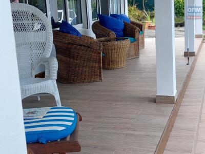 Location vacances Maison AVIRONS 97425