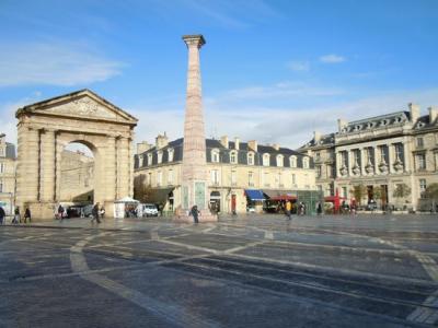 photo For rent Apartment BORDEAUX 33
