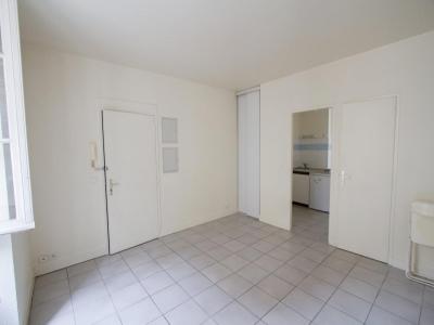 photo For rent Apartment BORDEAUX 33