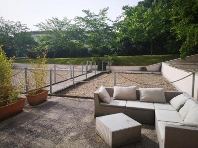 Location Appartement PESSAC  33