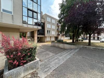 photo For rent Apartment DIJON 21