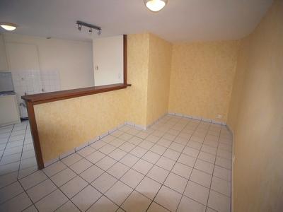 For rent Apartment ROYAT 