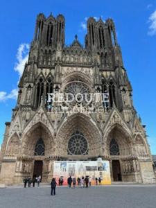photo For sale Commerce REIMS 51