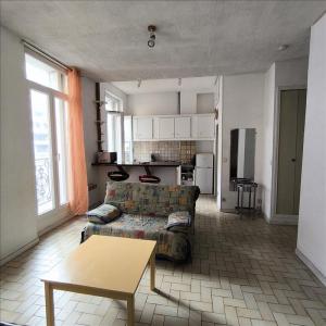 photo For rent Apartment MARSEILLE-3EME-ARRONDISSEMENT 13