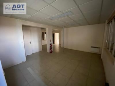 photo For rent Commercial office AUNEUIL 60