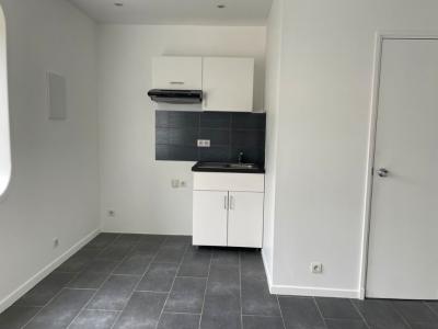 photo For rent Apartment SAINT-ARNOULT-EN-YVELINES 78