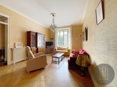 For sale Apartment LYON-6EME-ARRONDISSEMENT 