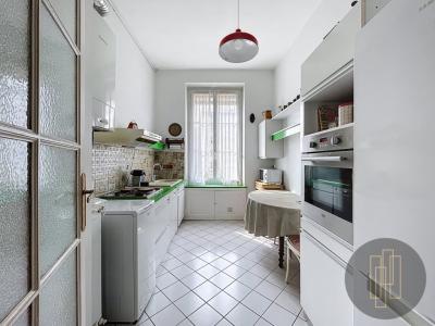 For sale Apartment LYON-6EME-ARRONDISSEMENT 