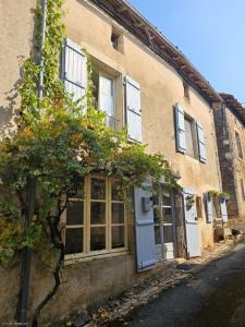 Vente Maison 4 pièces NANTEUIL-EN-VALLEE 16700