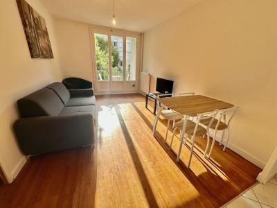 Location Appartement 4 pièces VILLEURBANNE 69100