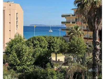 Vente Appartement 4 pièces LAVANDOU 83980