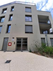 photo For rent Apartment FONTAINES-SUR-SAONE 69